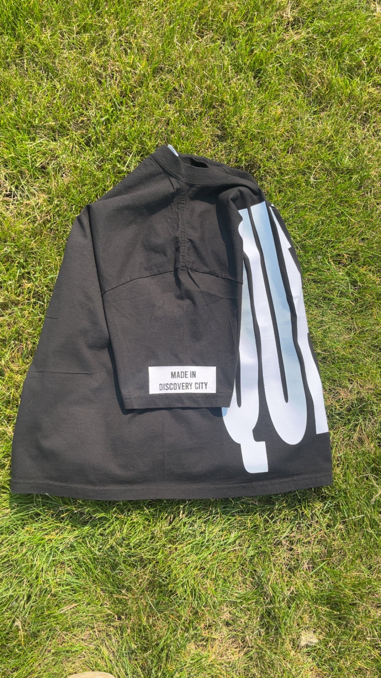 “Queen” Drop Shoulder